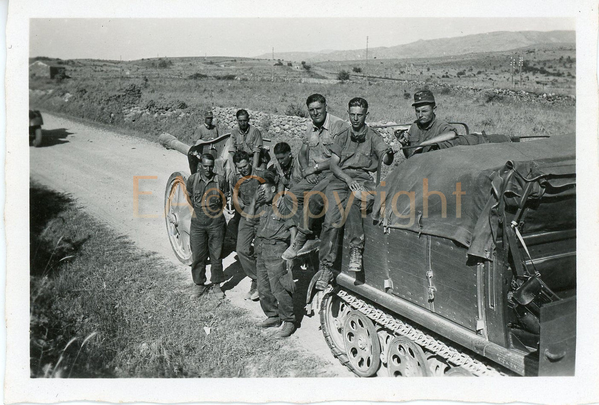 Italien PAK Artillerie Geschütz Halbkette Foto