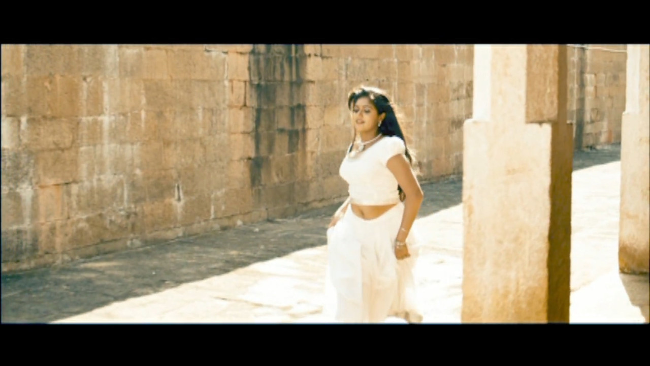 Yakshiyum Njanum - Brindhavanam Mundo Song.mp4_20210214_115148.089