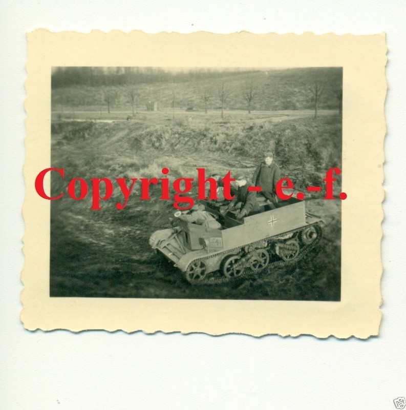 Englischer MG-TRÄGER mit BALKENKREUZ - BRÜSSEL 1