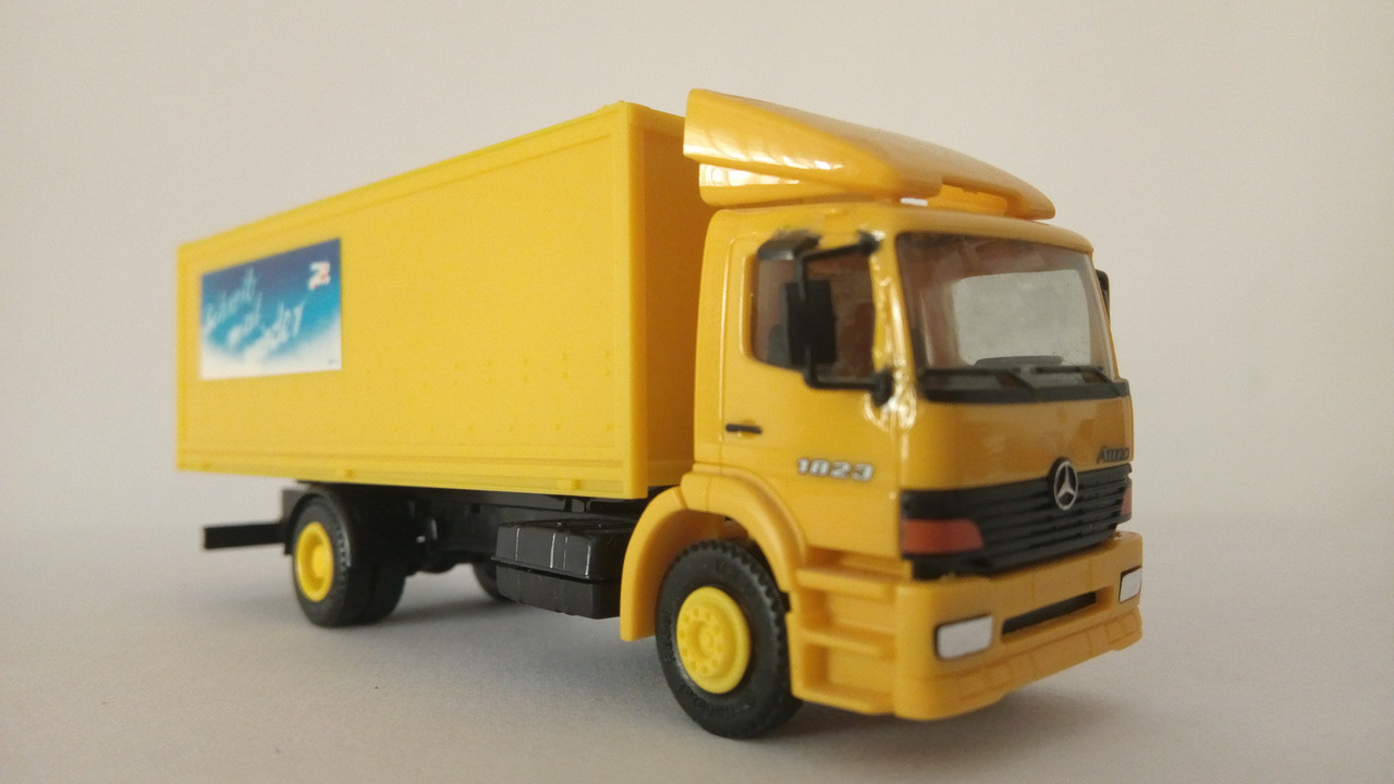 Macht (8027)