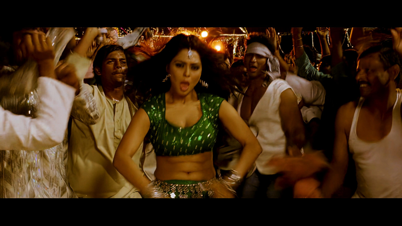 Tamanna Hot Song 03 From Himmatwala Taki O Taki 4K (Best Quality).mp4_snapshot_01.11_[2021.04.05_13.