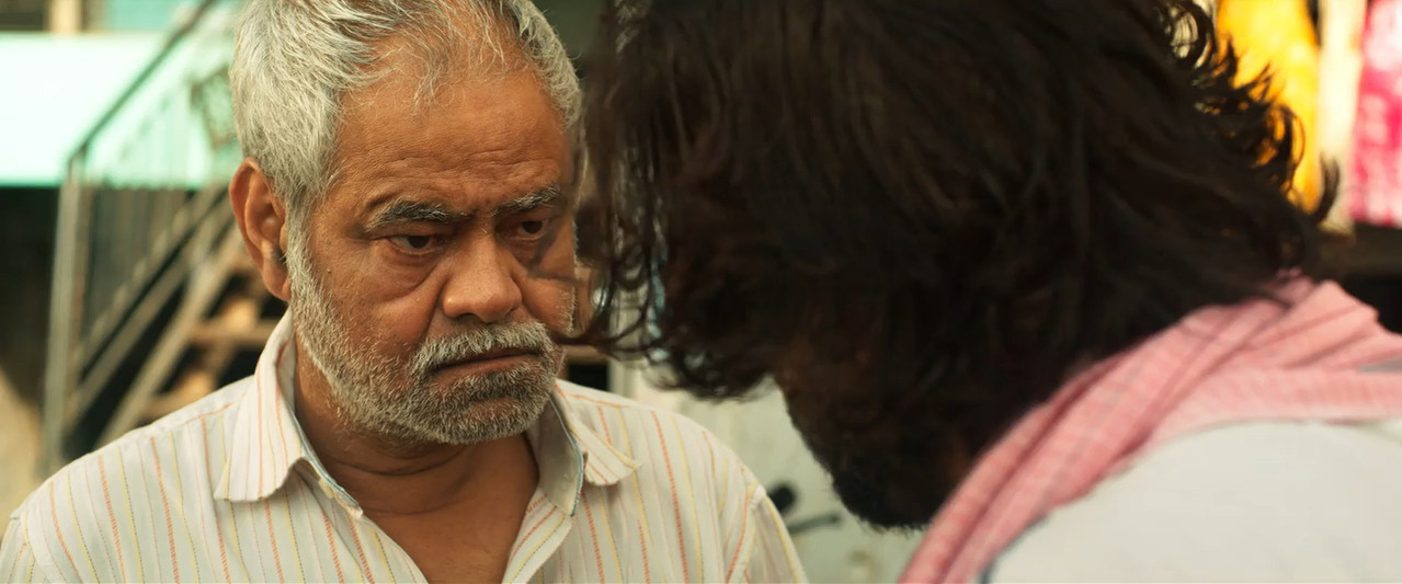 Vadh 2022 WebRip [Hindi] 480p 720p ESub Screenshot