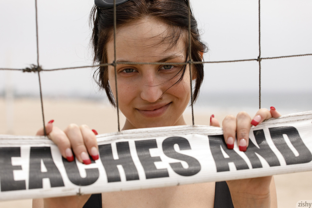 full_033_6694152816144742