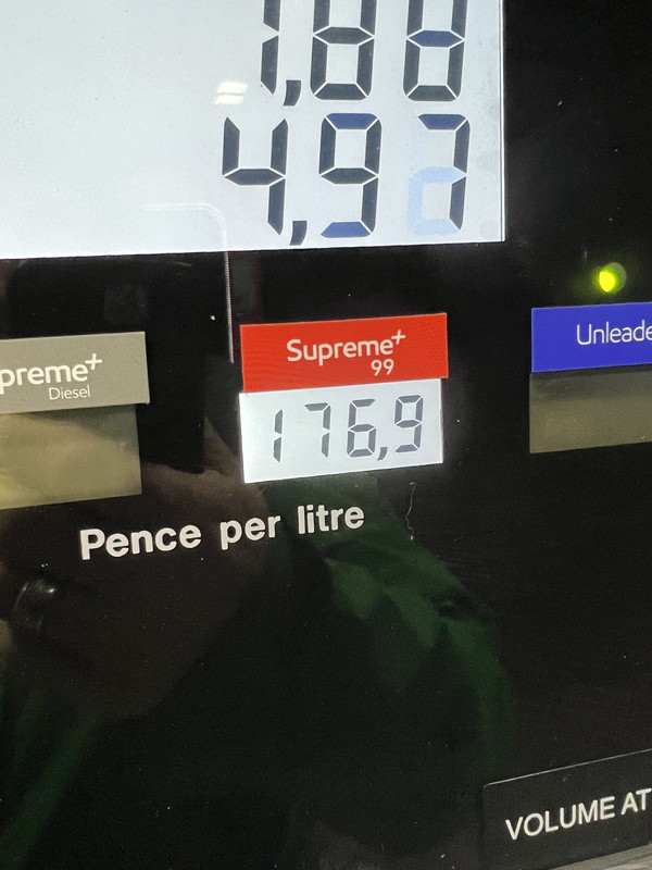 4AE7E912-DBD2-4C02-89CA-16D7ADA3C070