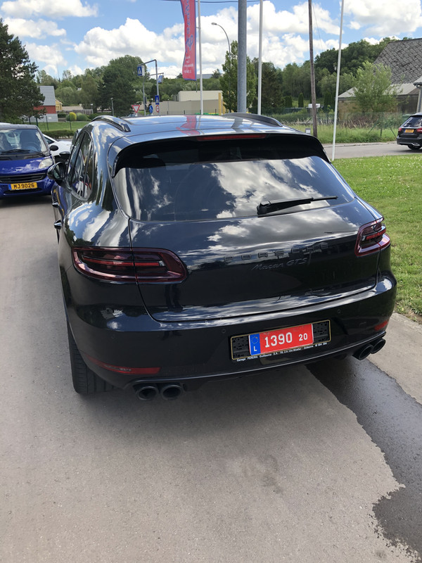 B6274A62-2C1B-4D60-B04A-8FA39D75DEAF