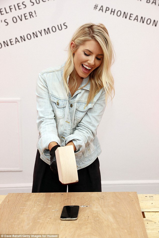 4E62305500000578-5968675-image-a-196_1531959110966