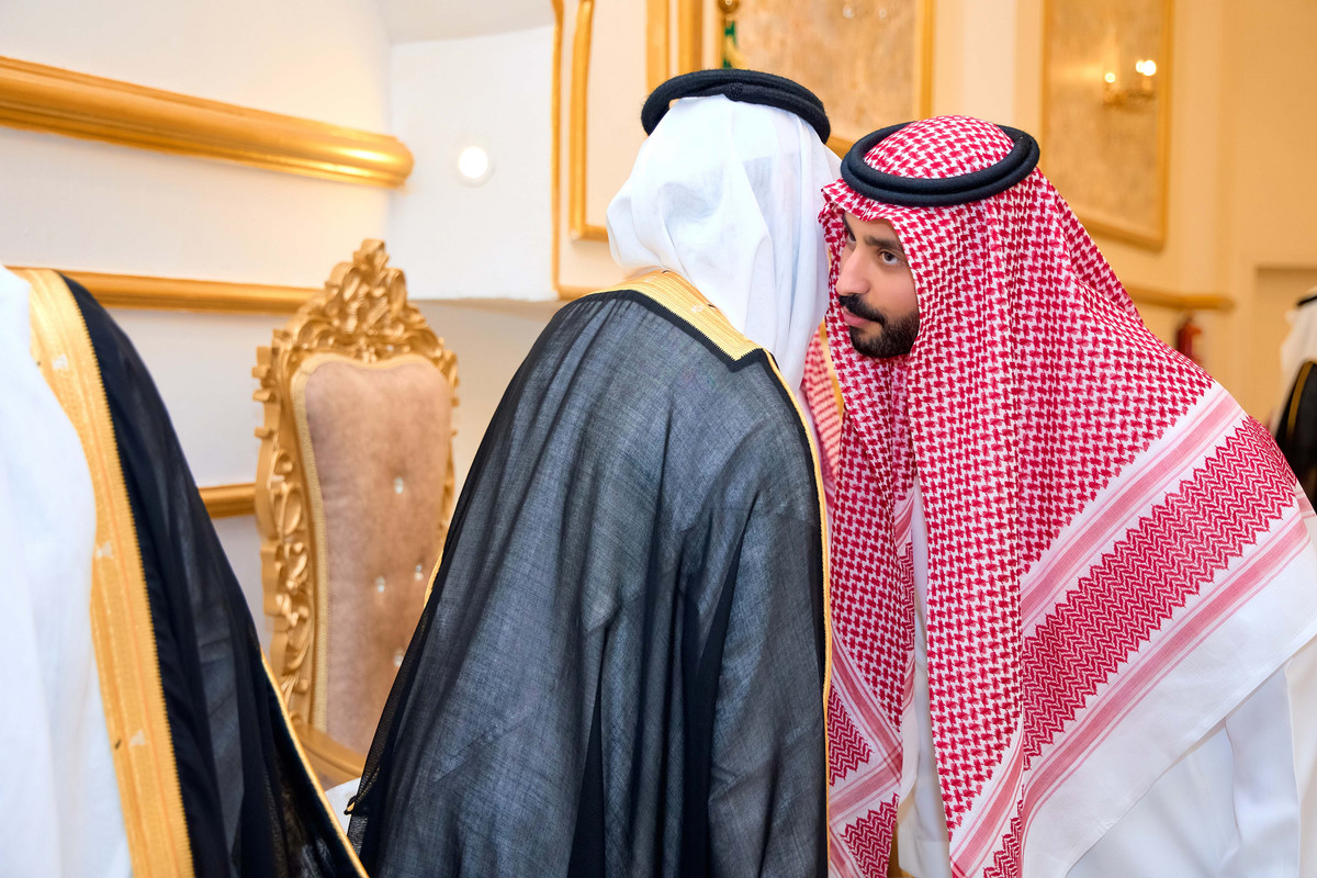 Freelancers-BN7-A4512