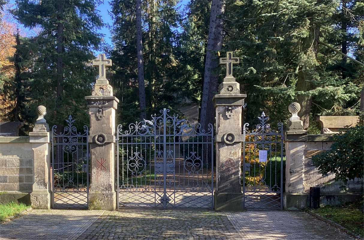 Eingang_W.-Hirsch.jpg