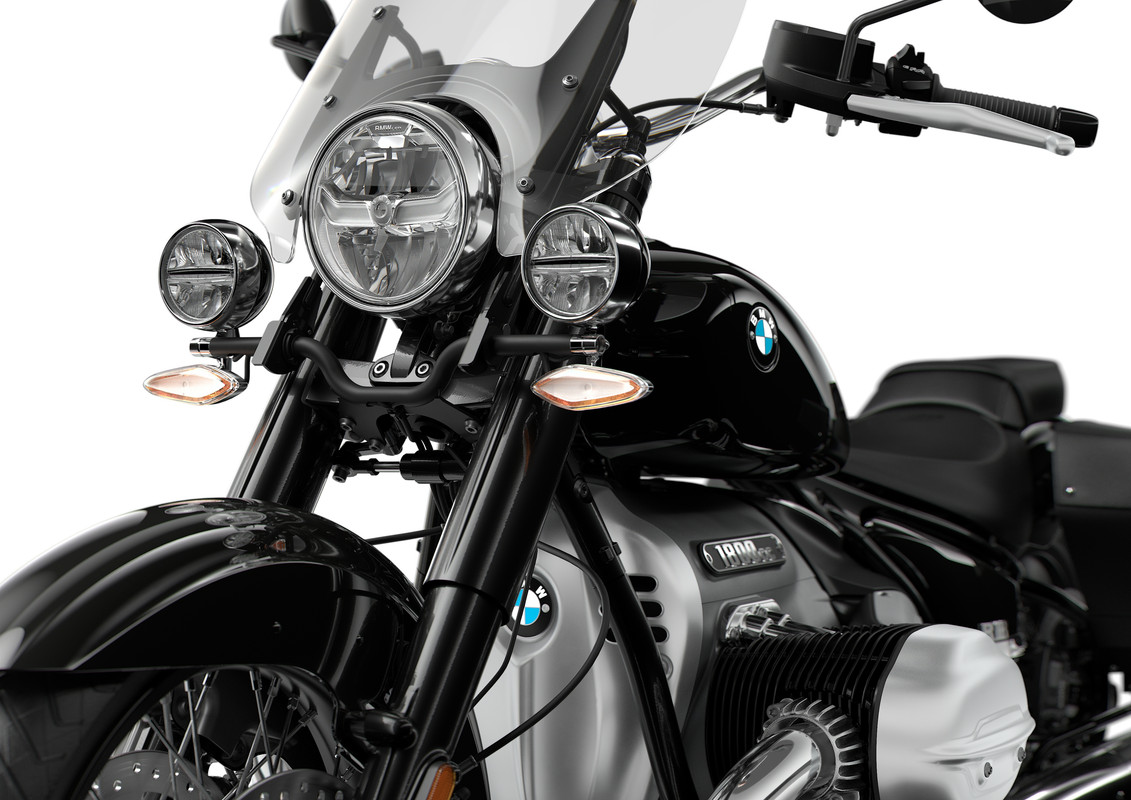 P90569089_highRes_bmw-r-18-equipment--