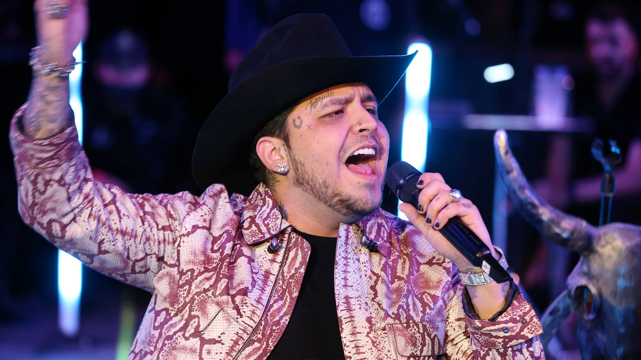 La millonaria cantidad que Christian Nodal perderá por cancelar sus conciertos