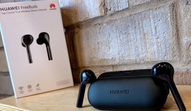 Huawei Freebuds Huawei Freebuds