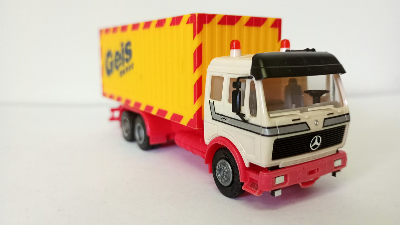 Mach (3421)