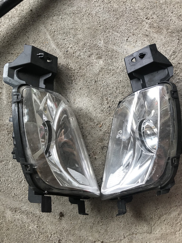 FDFC6B3C-DB73-4E4C-8212-5E1B896A79F7