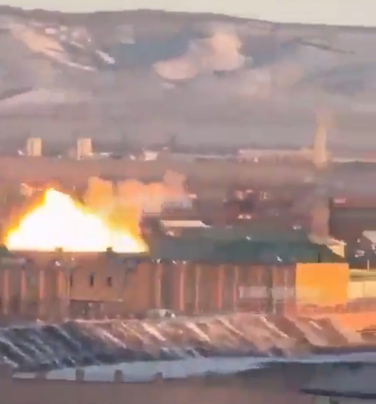 Screenshot_2024-12-15-22-02-53-580_com.twitter.android-edit