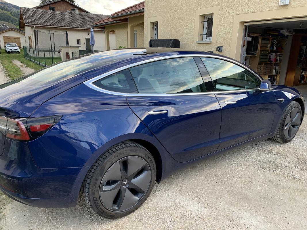 AF718454-5E6F-4AA8-B132-910235F8CEE6