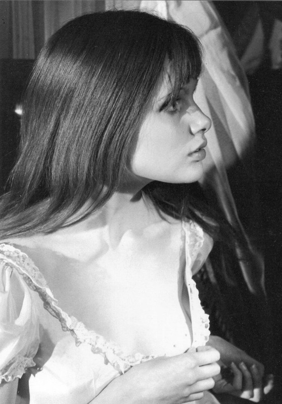 madeline_smith_b05