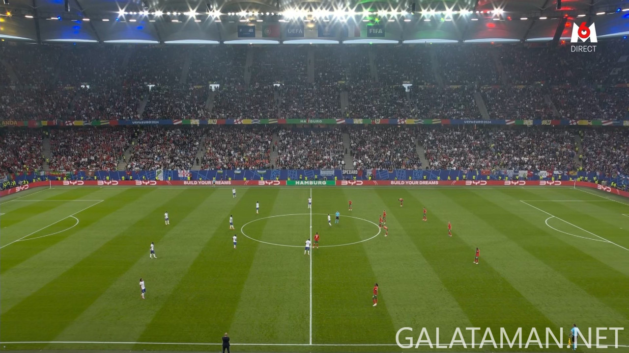 [Image: 07-05-20-30-02-M6-FHD-France-vs-Portugal...24-454.jpg]
