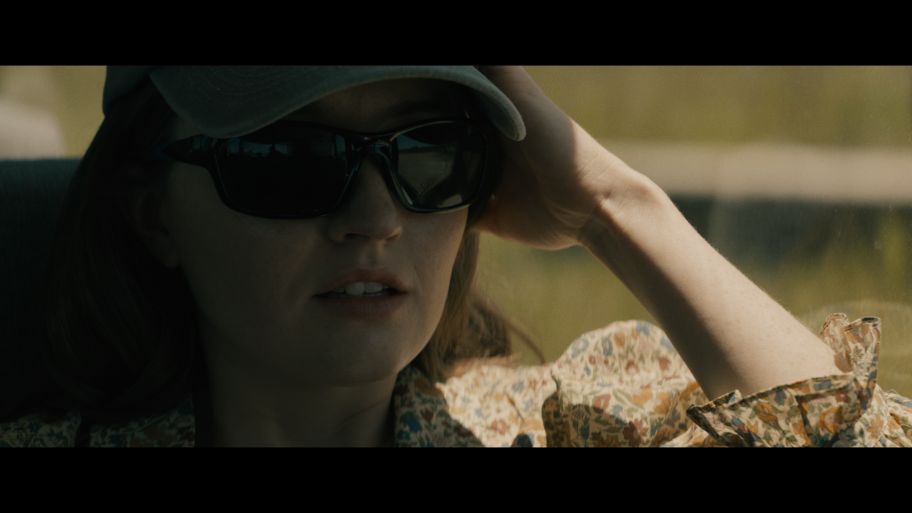 No.One.Will.Save.You.2023.2160p.DSNP.HDR.DV.HEVC-Нечипорук.mkv_snapshot_00.33.12.000