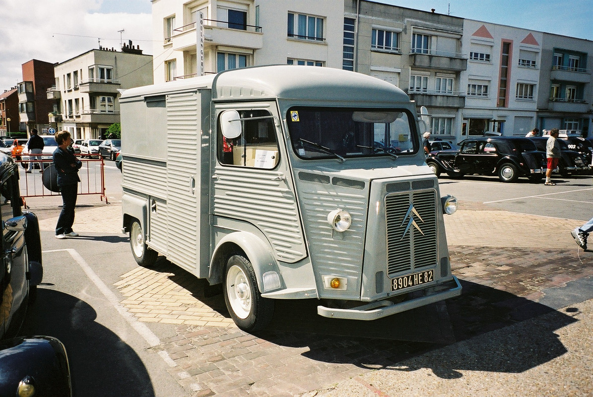 F1020006