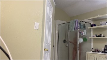 [Image: Voyeur47025133138.jpg]