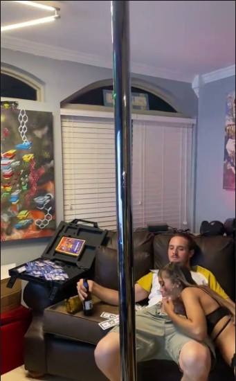 [Image: Cumshots21809002903.jpg]