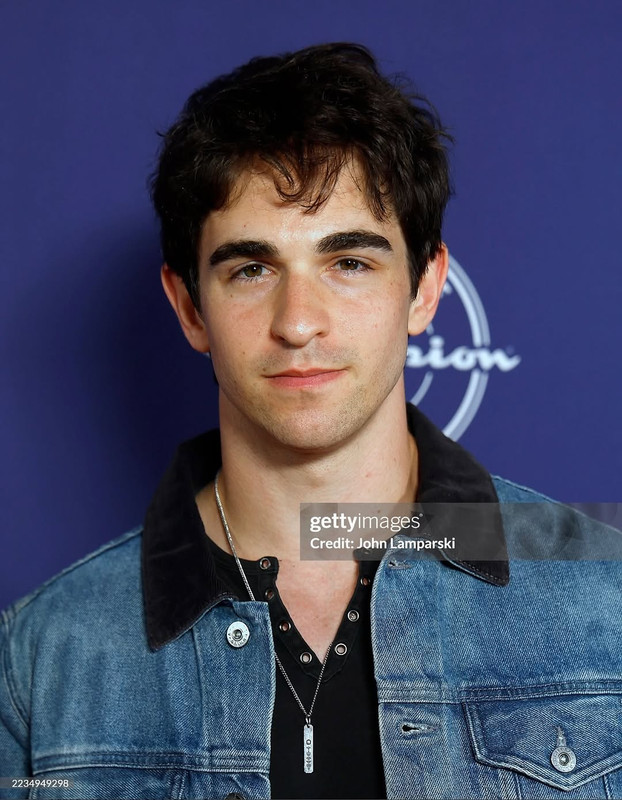 zacharygordon 4320669600804997496 n