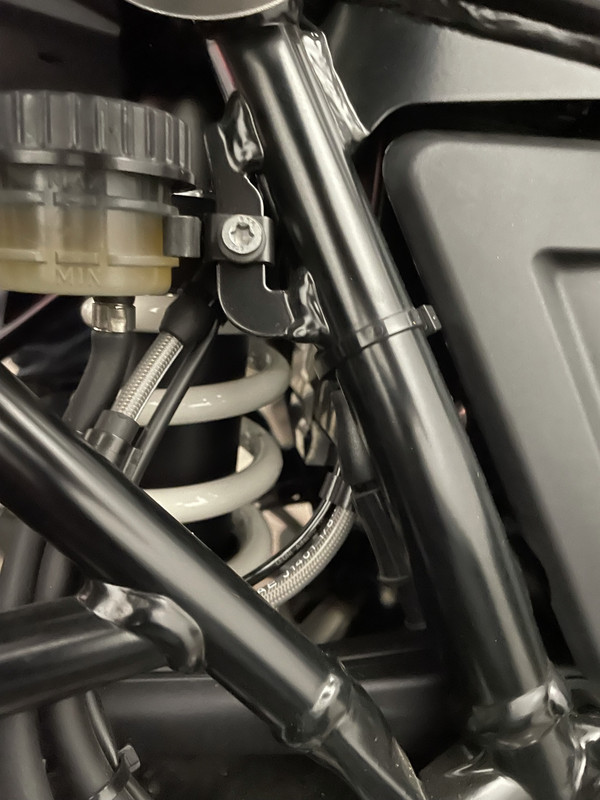 63AEDA05-44ED-47B0-9FAA-00262D2367EB