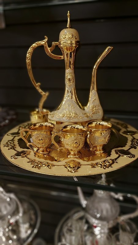 teapot-golden-teapot-7043630-1280.jpg