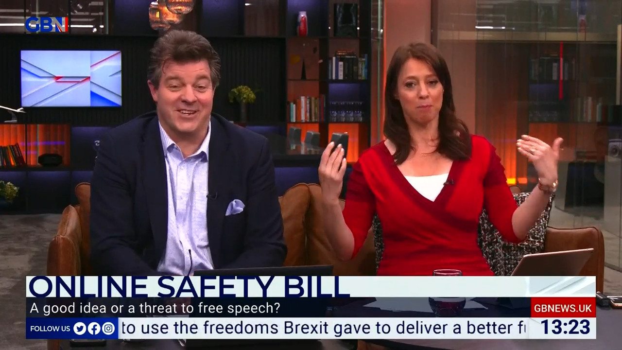 06.23 - 12.00.00 - DePiero & Halligan. What makes Britain tick. The n..._001.ts_snapshot_27.33.020