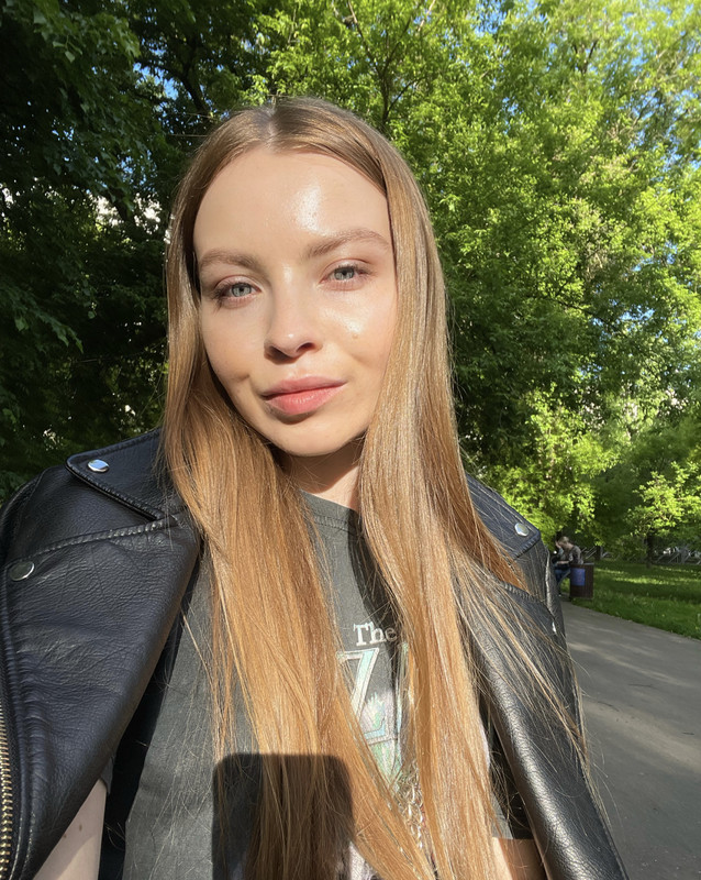 D3C31242-25B6-4456-9CED-1C1D3561F13D