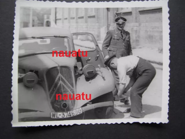 Foto-Luftwaffe-Beute-Pkw-Auto-Citroen-in-Frankreich-1.webp