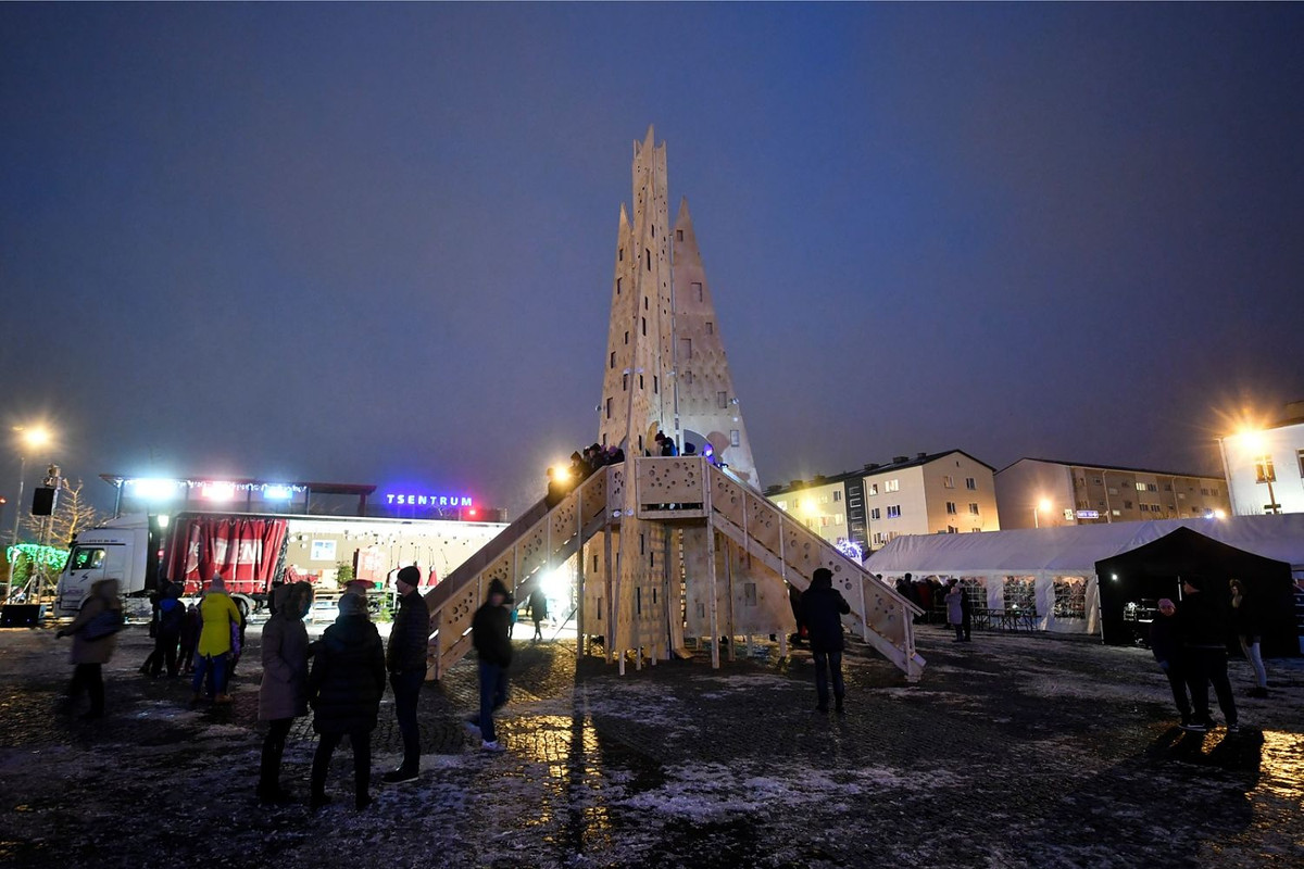 82F83EFF-1413-4F74-B4D9-A10DE77ED2B3