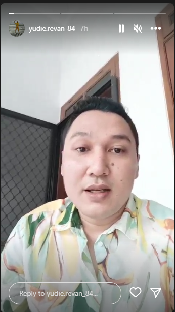 Kakak Rizky Billar, Yudie Revan buka suara soal kasus dugaan KDRT yang diduga dilakukan adiknya terhadap Lesti Kejora.