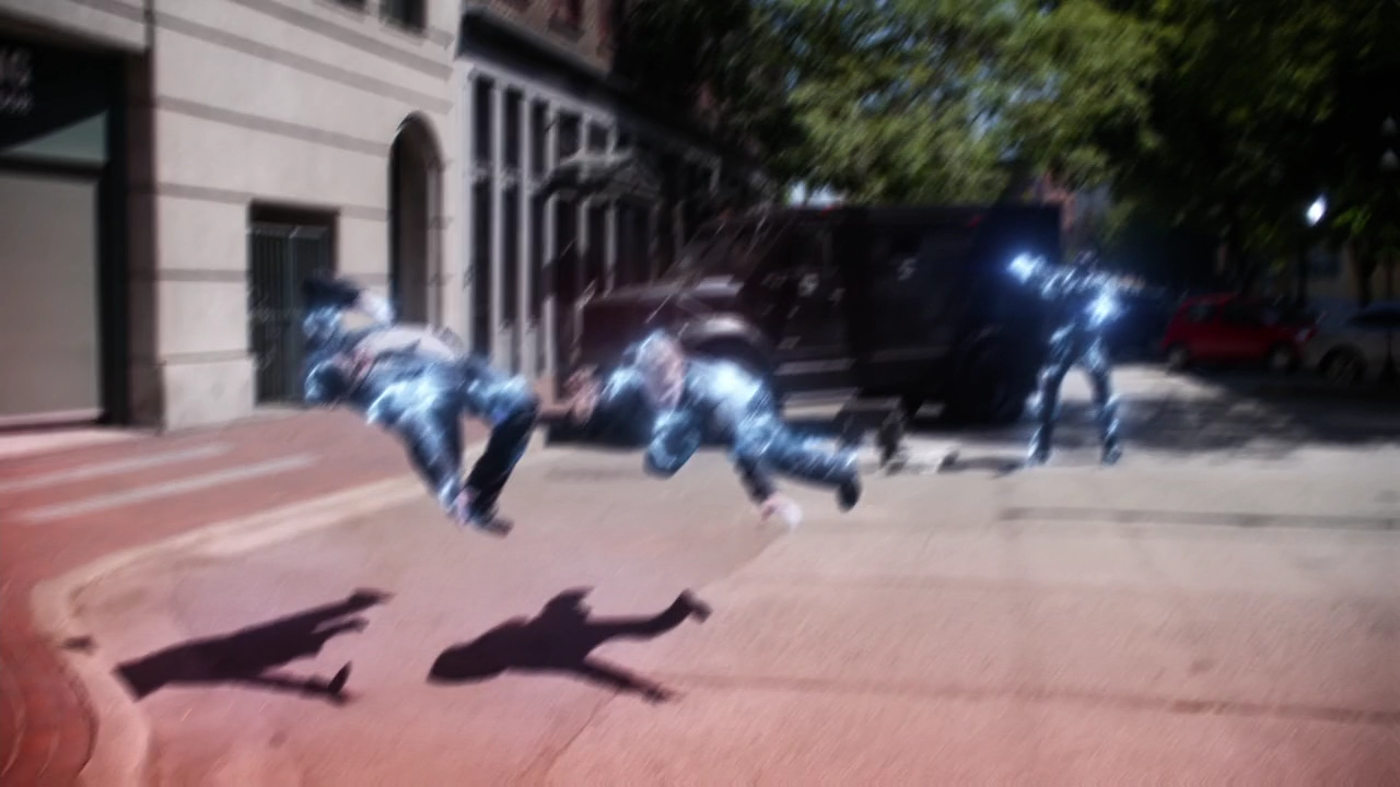 The.Flash.S05E01.Nora.720p.BDRip.ITA.ENG.AC3.x264-BlackBit[screenshot 3]