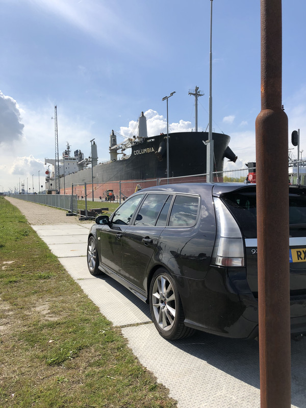 DC7406AB-4C22-44C7-9D66-519F73D96B49