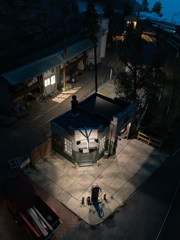 B188CF90-6C5E-4F8D-956A-2BAD40D79A82