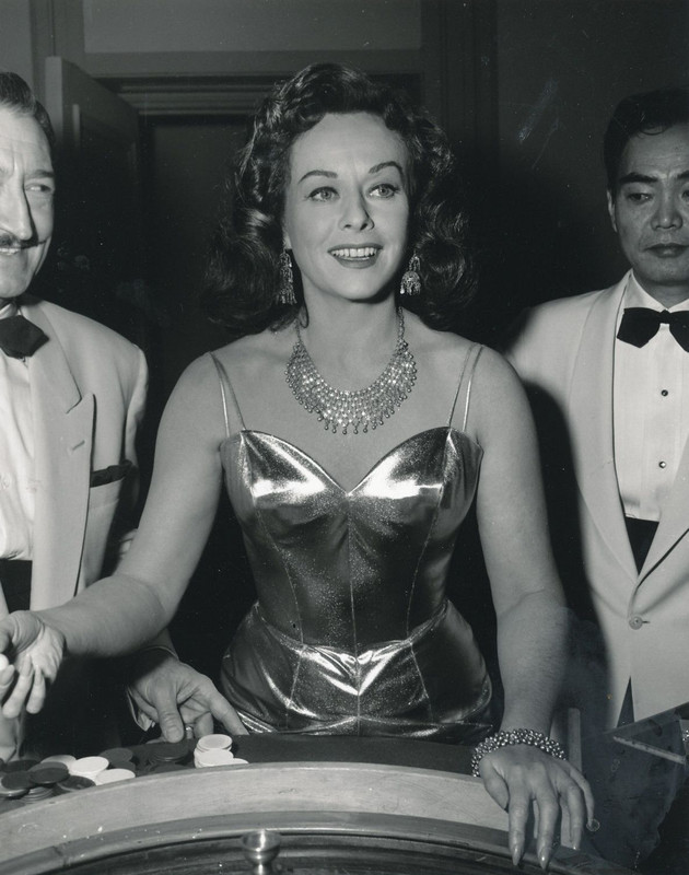 paulette_goddard_mc29