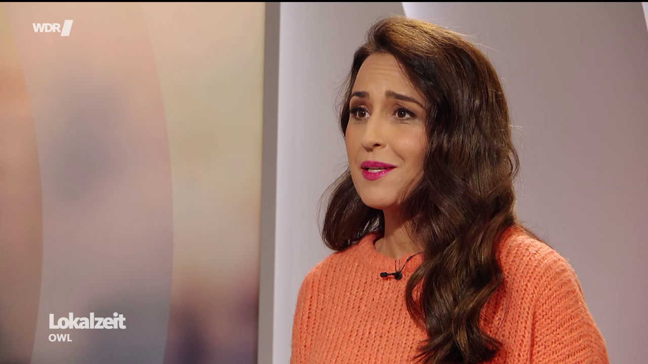 Nina Moghaddam WDR Lokalzeit OWL 11 03 2026 122X Caps 95