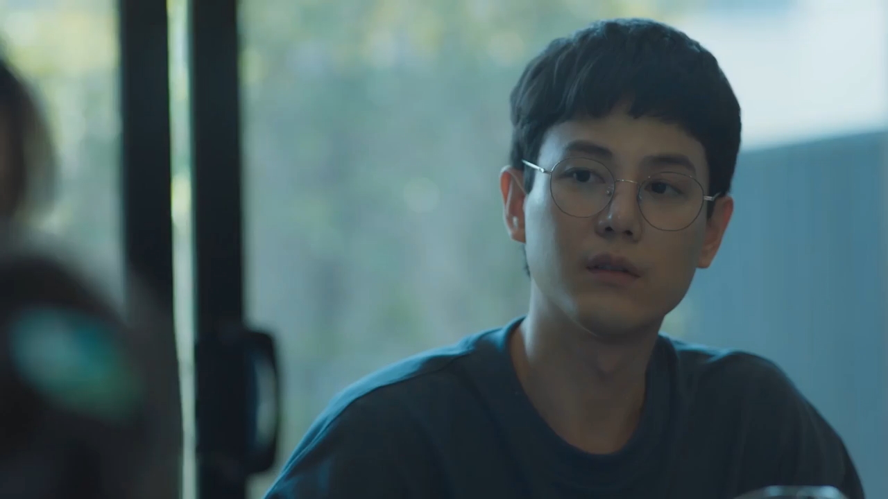 Happiness 2025 WebRip Season 1 [Hindi + Thai] 480p 720p ESub Screenshot