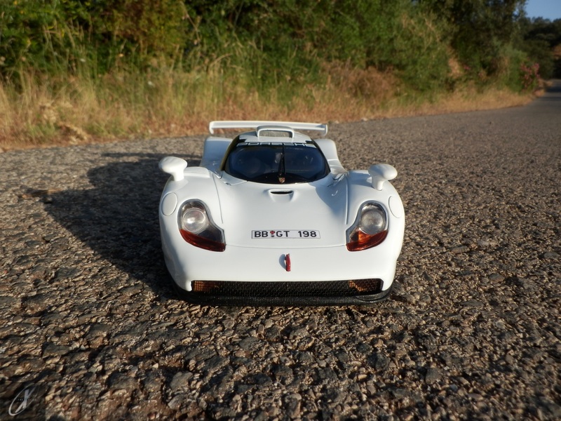 Porsche 911 GT1 Strassenversion (2)