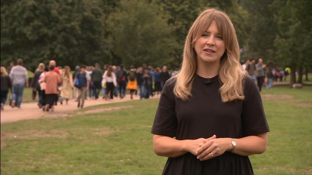 BBC London News_20220909_19302000.ts_snapshot_10.23.036