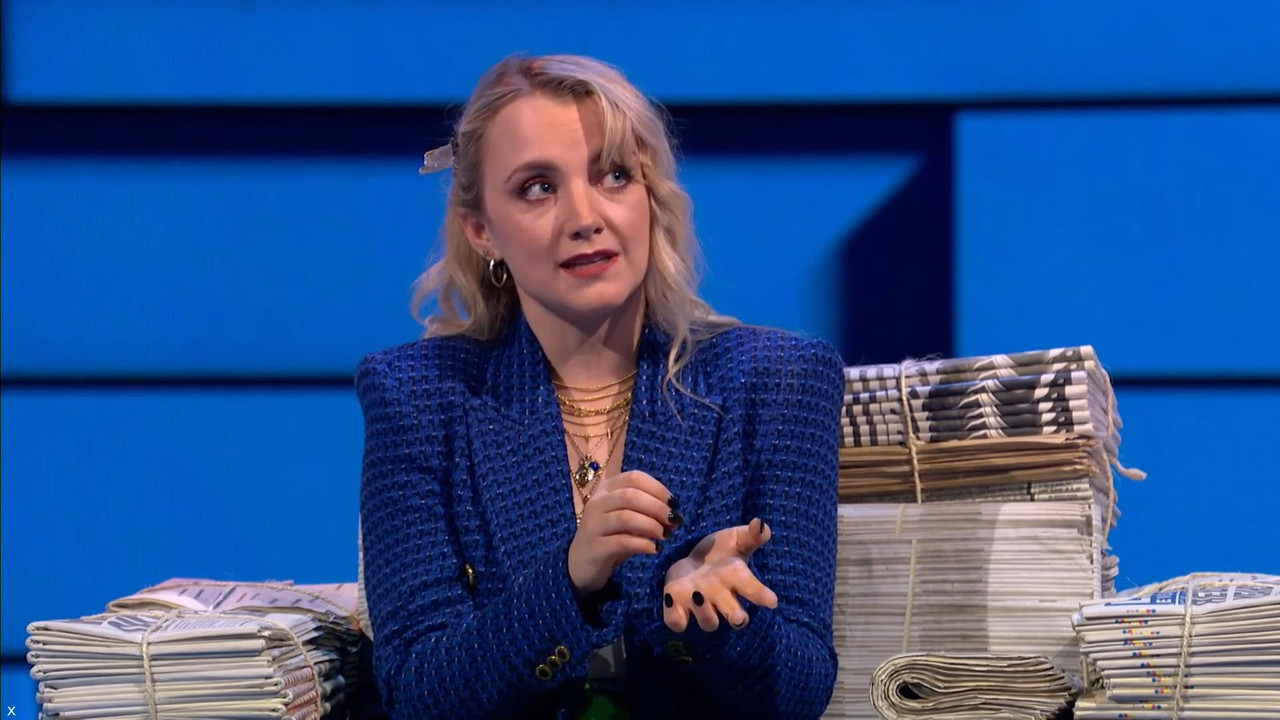 Evanna Lynch 041121.mp4_snapshot_05.28_[2021.11.04_23.54.26]