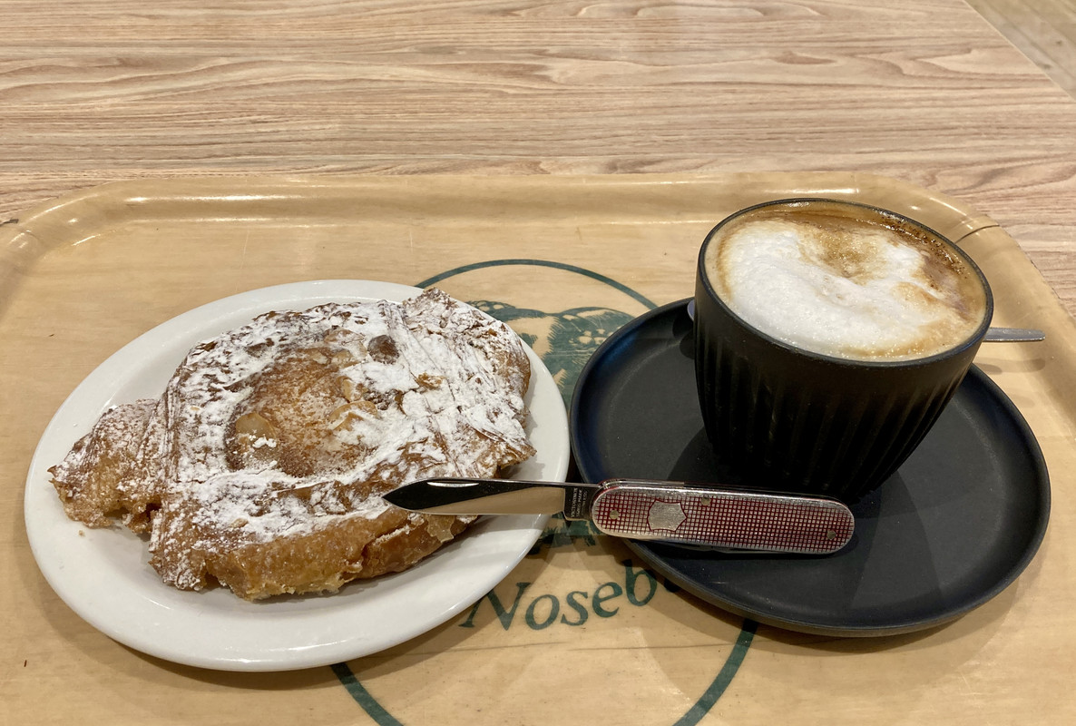 A3DDF76A-60C6-4C8B-8EA3-67DAF7628620