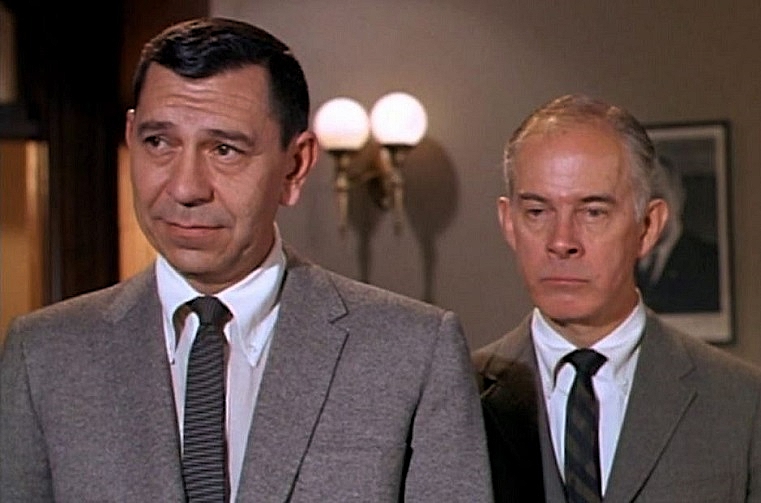KATHLEEN-FREEMAN-DRAGNET-2-FOTOR.jpg