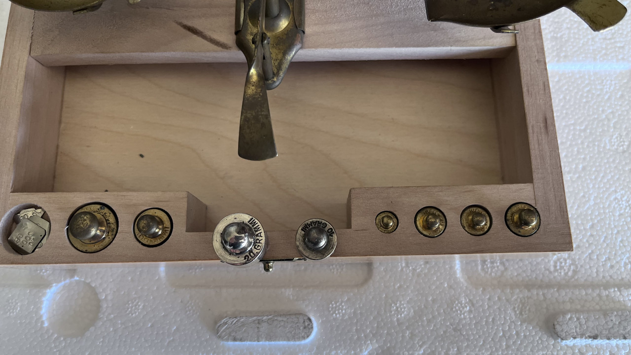 14C60EDD-949C-400A-882E-7D5B4DF78B7B