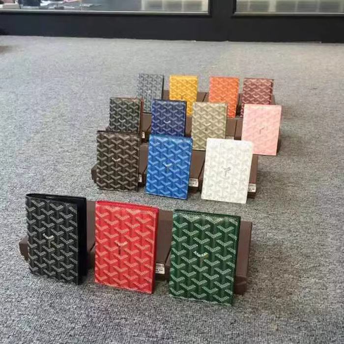 Goyard Passaport Holder