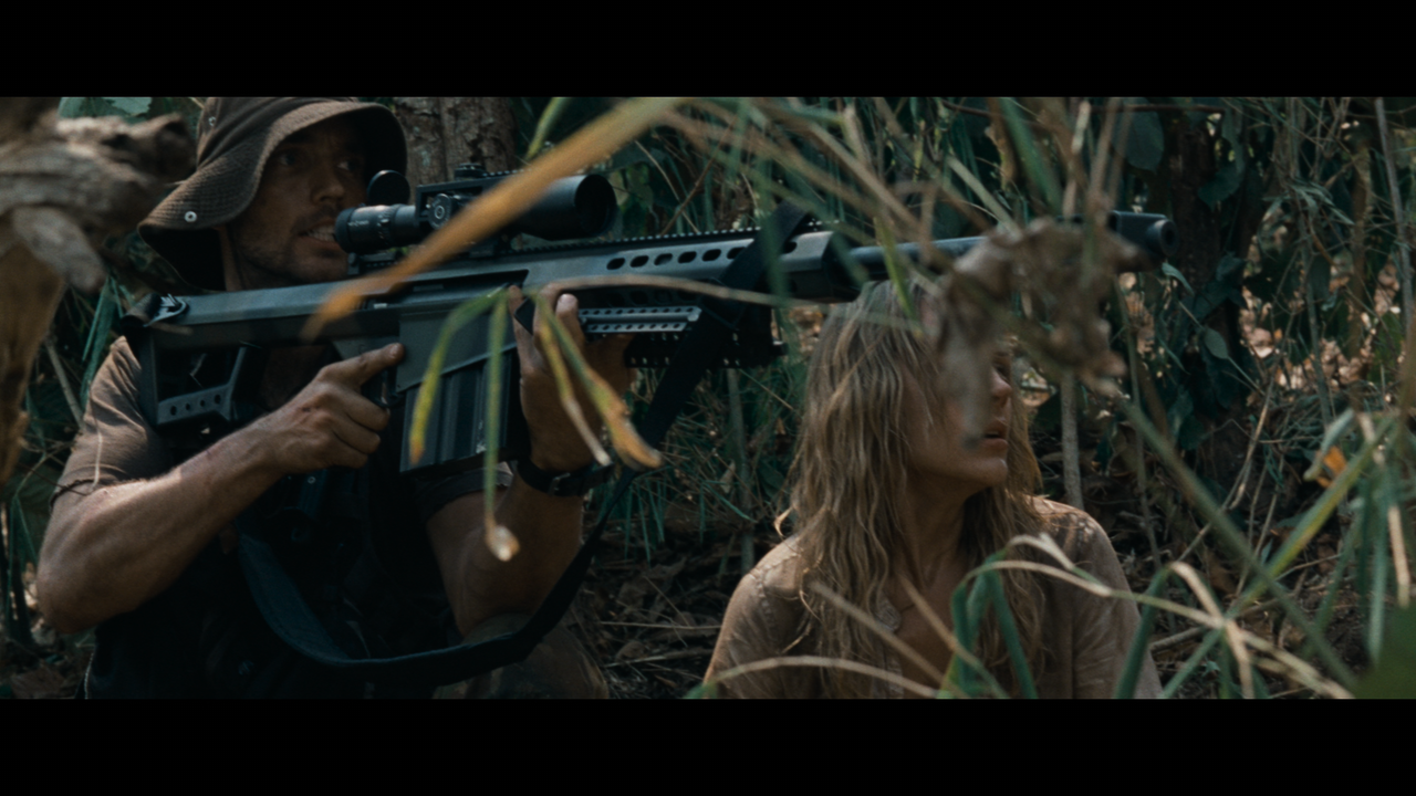 Rambo.2008.2160p.UHD.BDRemux.TrueHD.Atmos.HDR.DoVi.by.DVT.mkv_snapshot_01.09.41_[2022.08.02_20.53.20