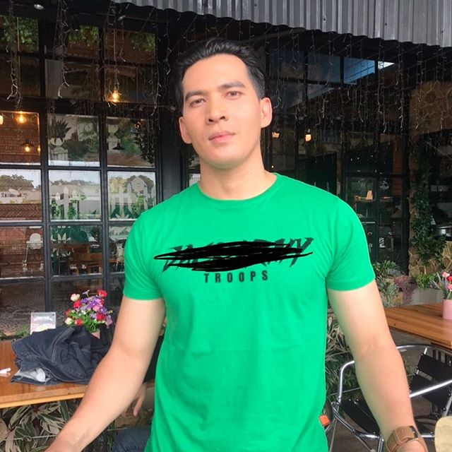 Ridho Illahi merupakan aktor Indonesia berdarah Minang yang kerap berakting dalam berbagai judul FTV.