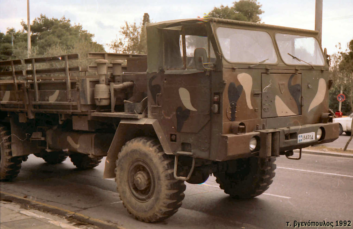 1992-03-25 057