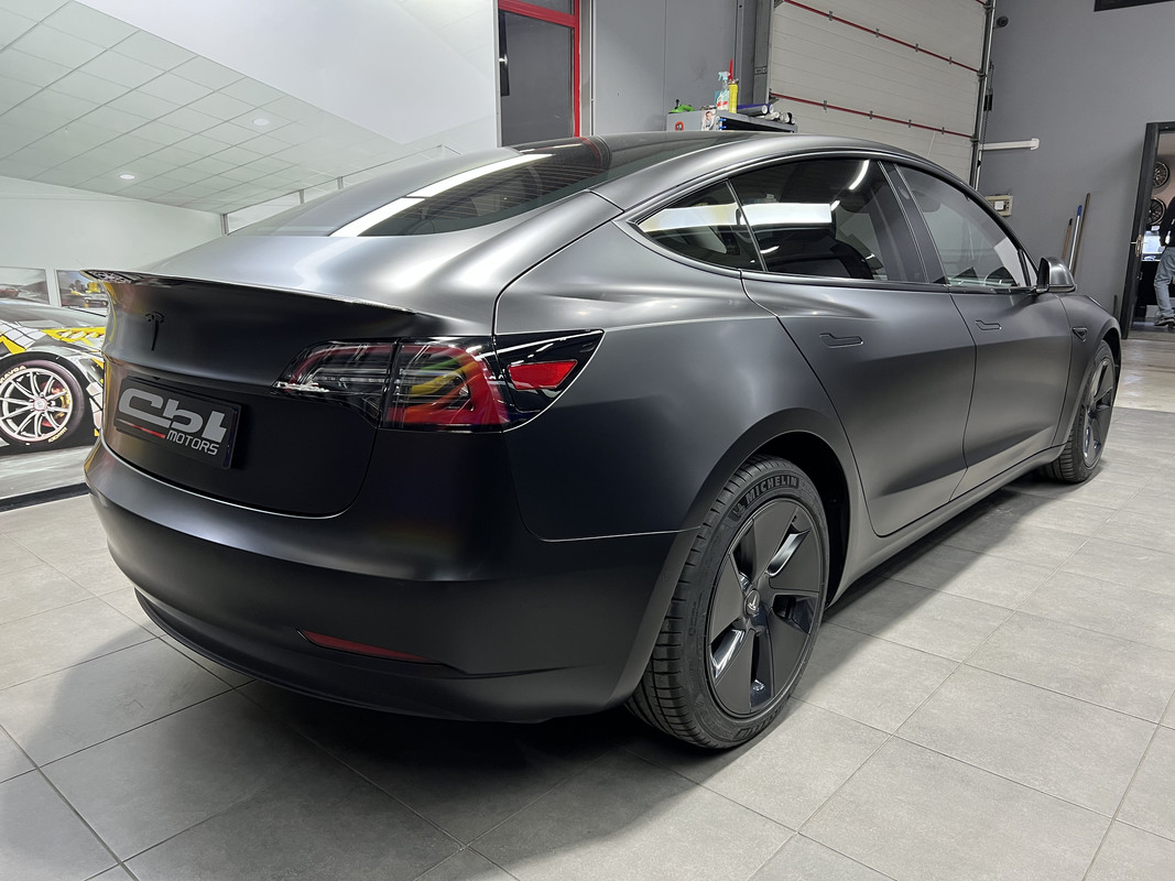 D428F275-BB63-4C4F-9959-853FCDC19C83